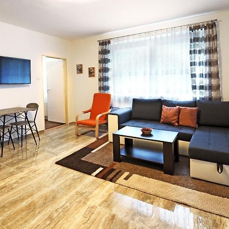 Penzion Kendy Apartment Mistrin Exterior photo