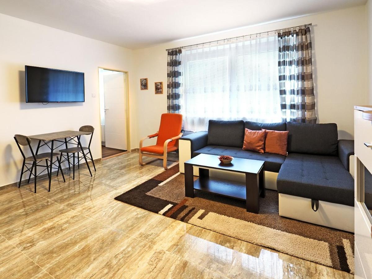 Penzion Kendy Apartment Mistrin Exterior photo